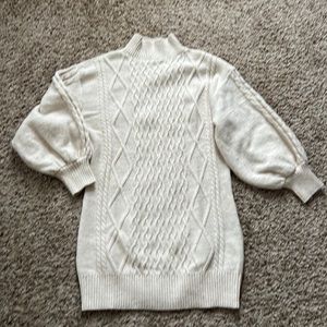 H&M Beige Balloon Sleeve Sweater Medium